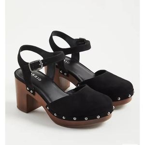 Studded Wooden Platform Heel Clog sz 8.5